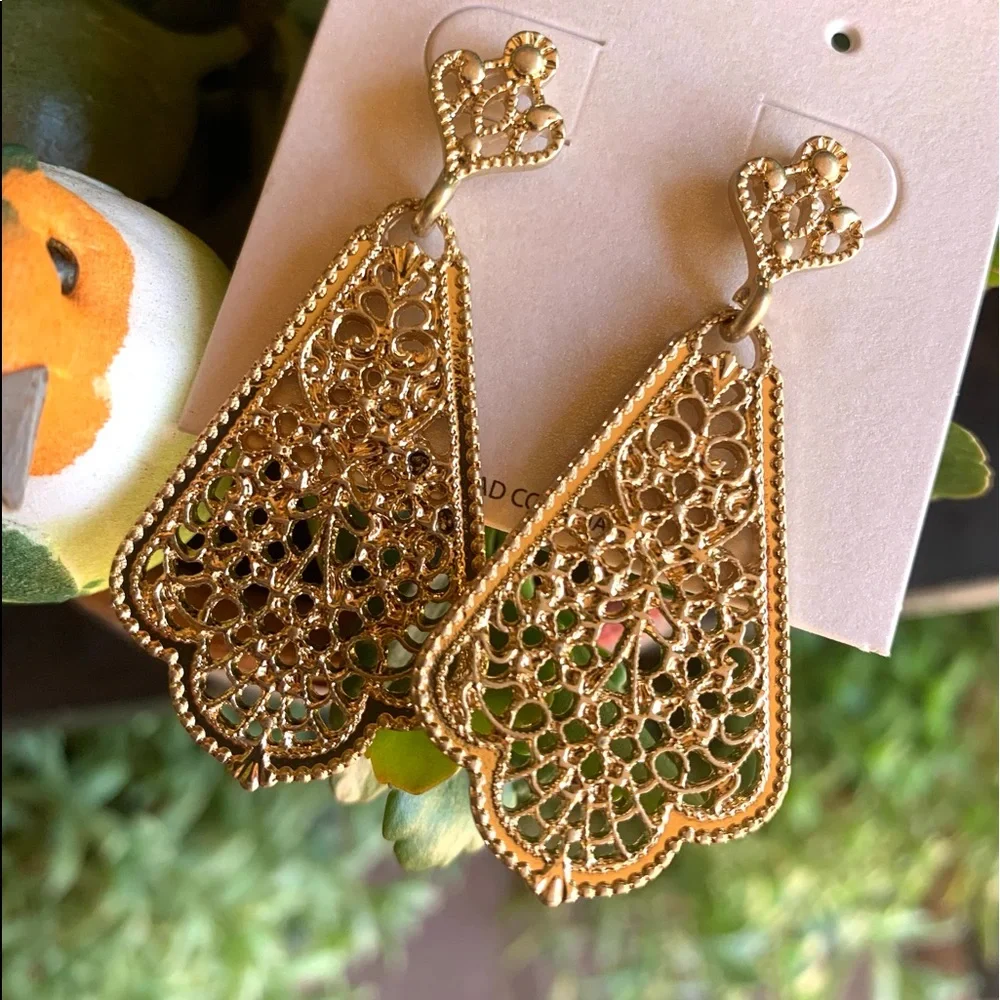 Gold Tone Trapezoid Drop Earrings NWT - Picture 2 of 6